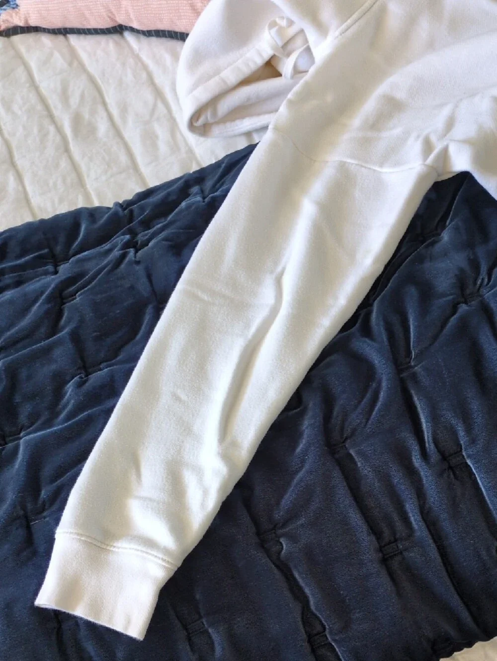 J. Crew Women's White Pullover Hoodie Sweater, Medium